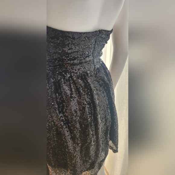 Tobi Black Sequins Mini Dress in Medium! - Picture 6 of 9